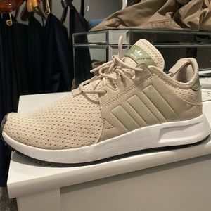 Tan/ beige adidas sneakers size 8